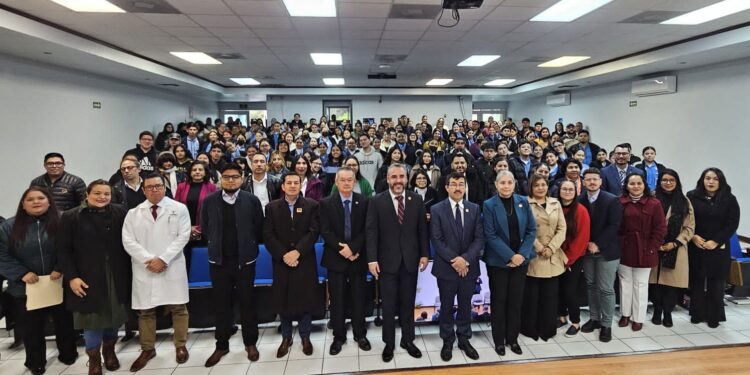 Rector de la UAT inaugura congreso especializado en estudios de frontera