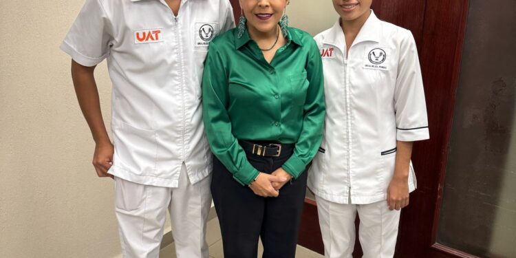 Estudiantes de la UAT exponen proyecto de innovación en salud en congreso internacional