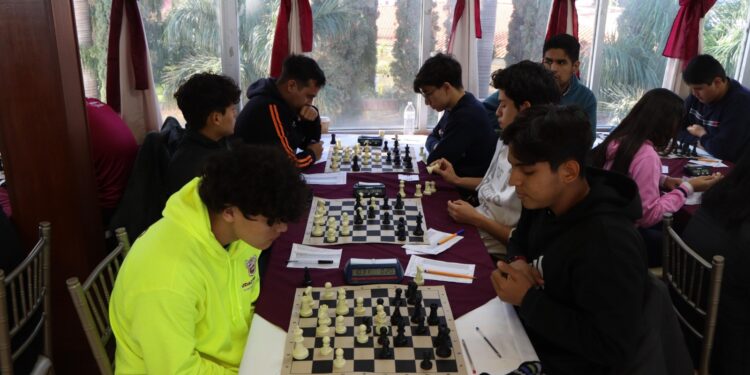 Todo un éxito estatales de atletismo y ajedrez convocados por el INDE