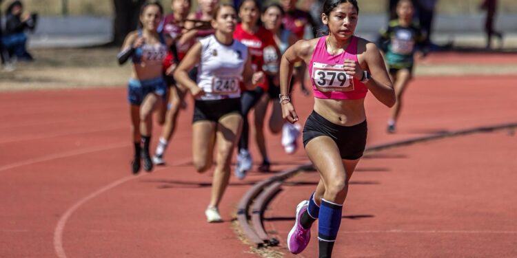 Todo un éxito estatales de atletismo y ajedrez convocados por el INDE