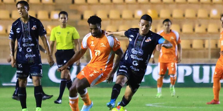 Triunfa Correcaminos de visita ante Alebrijes