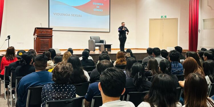 Orienta Guardia Estatal de Género a futuros profesionistas respecto a prevención de la violencia