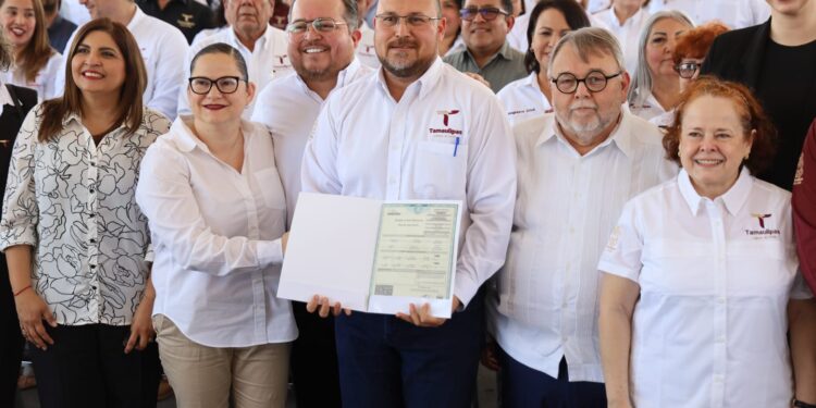 Avanza Tamaulipas en modernización de servicios públicos con entrega de cajeros expendedores de actas