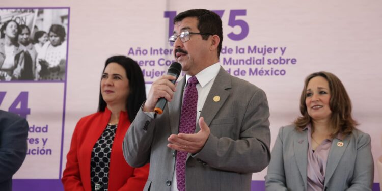 Impulsa la UAT más espacios para el desarrollo de la mujer
