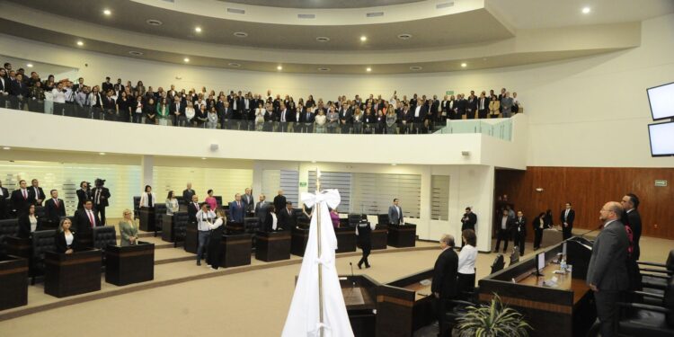 Recibe Congreso de Tamaulipas, el Tercer Informe de Américo Villarreal