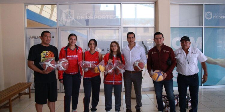 Entrega INDE Tamaulipas material deportivo a atletas y entrenadores de Tampico