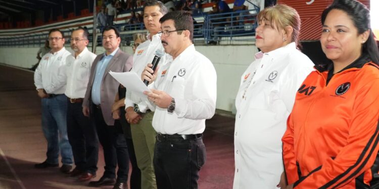 El rector Dámaso Anaya inaugura Torneo Nacional de Futbol por el 75 Aniversario de la UAT