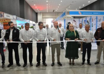 Inaugura secretario de Recursos Hidráulicos Expo del Tercer Foro Estatal del Agua 2025