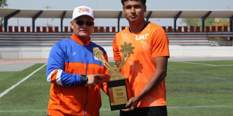 Se corona Correcaminos en Torneo de Futbol Estudiantil por el 75 aniversario de la UAT