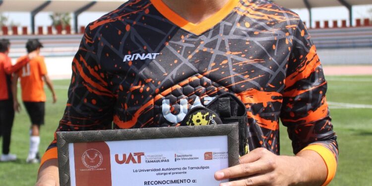 Se corona Correcaminos en Torneo de Futbol Estudiantil por el 75 aniversario de la UAT