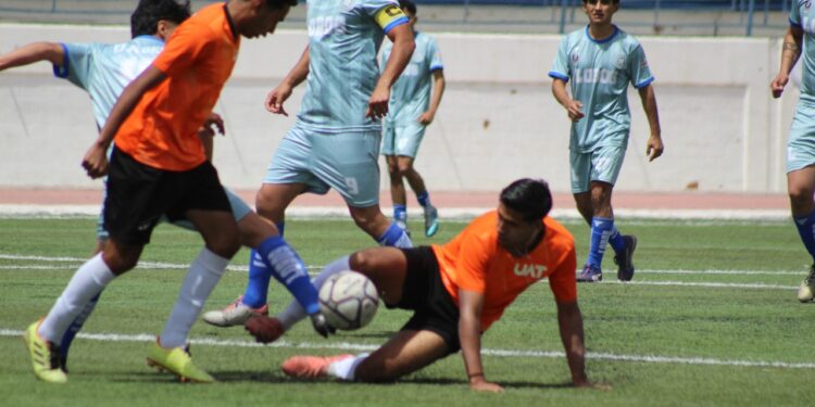 Se corona Correcaminos en Torneo de Futbol Estudiantil por el 75 aniversario de la UAT