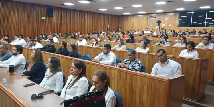 Fortalece la UAT el manejo transparente y eficiente de los recursos