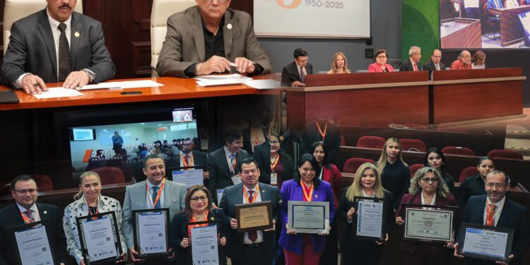 Obtiene la UAT nuevas acreditaciones que consolidan su calidad educativa