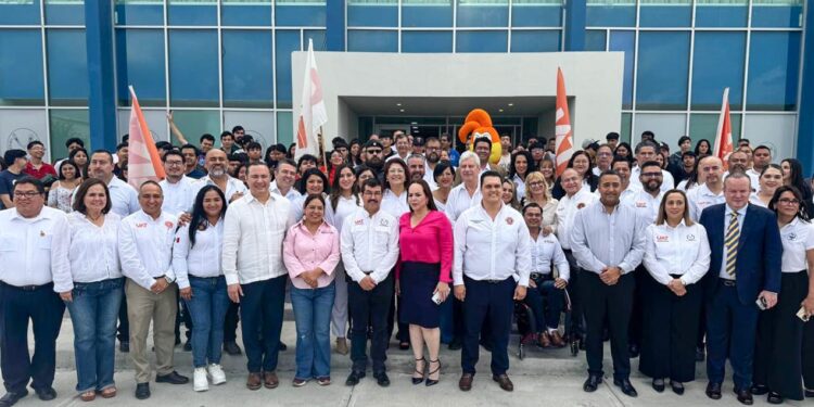 La UAT y el Congreso Itinerante realizan brigada médica universitaria en Nuevo Laredo