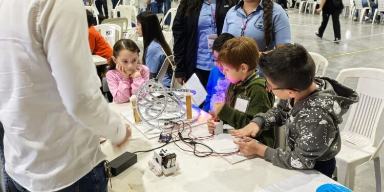 Impulsan aprendizaje para niñas y niños en “Detectives del Conocimiento: Ciencia y Cultura”