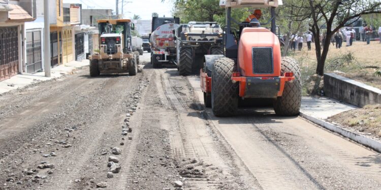 Amplía gobierno de Américo Programa Estatal de Bacheo 2025 en la capital de Tamaulipas