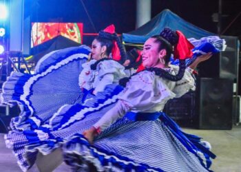 Cautiva Tamaulipas en la Feria Nayarit 2025