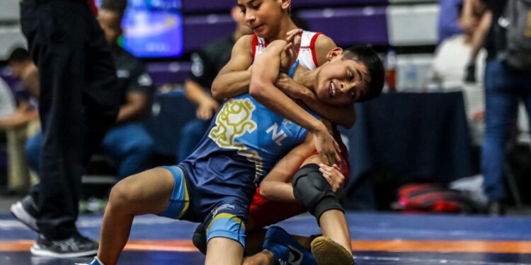 Destaca selección Tamaulipas de luchas asociadas en Macro Regional