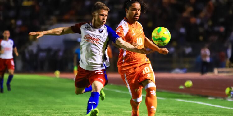Correcaminos vence 2-0 al líder Atlante