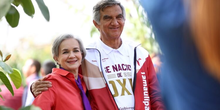 Américo y María de Villarreal conviven con miles de familias en DIFzania