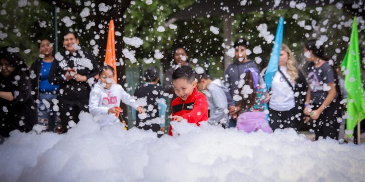 Américo y María de Villarreal conviven con miles de familias en DIFzania