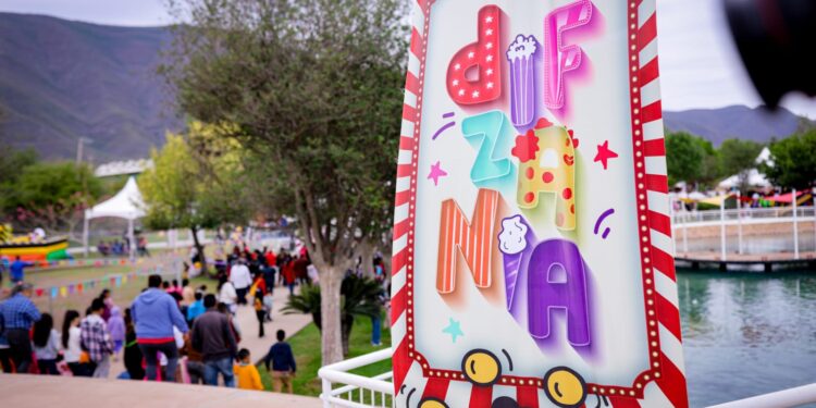 Américo y María de Villarreal conviven con miles de familias en DIFzania