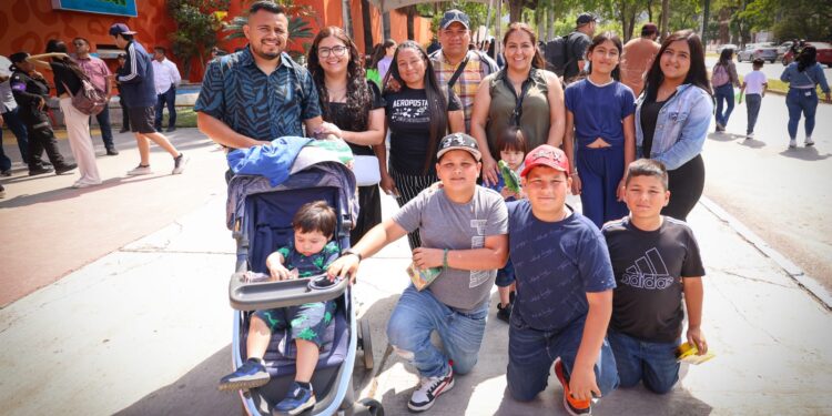 Américo y María de Villarreal conviven con miles de familias en DIFzania