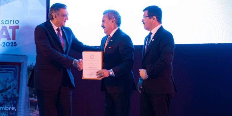Gobernador y rector presiden lanzamiento de la Fundación UAT