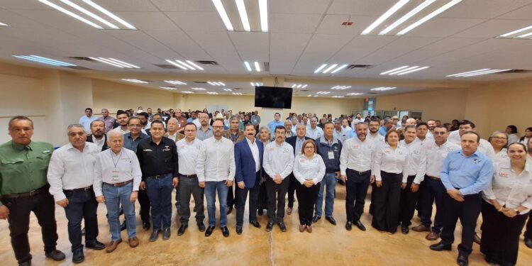 Fortalece la UAT en Río Bravo infraestructura educativa y alianzas con sector productivo