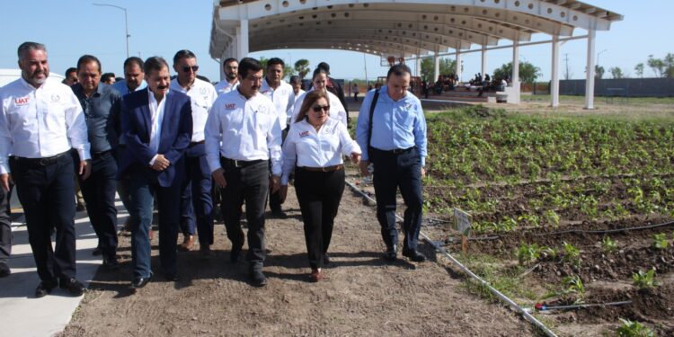 Fortalece la UAT en Río Bravo infraestructura educativa y alianzas con sector productivo