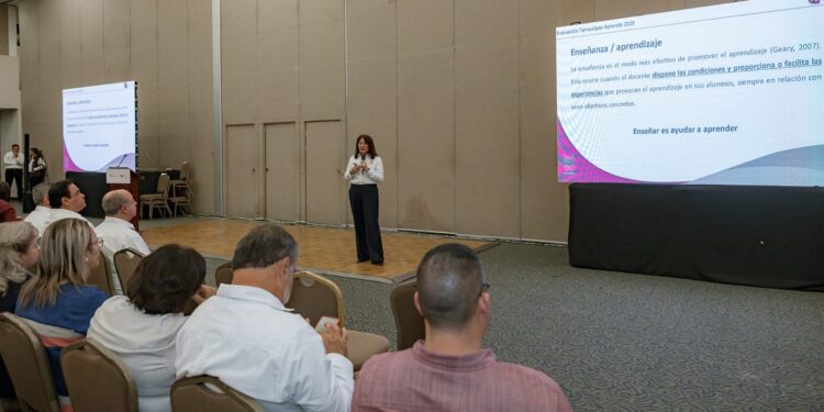 Convoca Miguel Ángel Valdez García a trabajar unidos por la mejora educativa