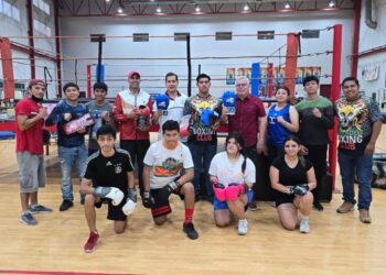 Visita director del INDE Tamaulipas a deportistas de Matamoros