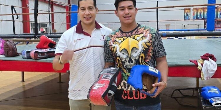 Visita director del INDE Tamaulipas a deportistas de Matamoros