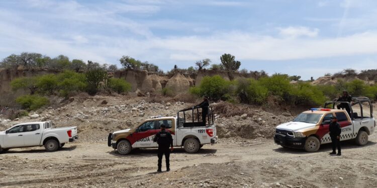 Apoya Guardia Estatal en traslado de presuntos restos de mamut encontrados en Tula