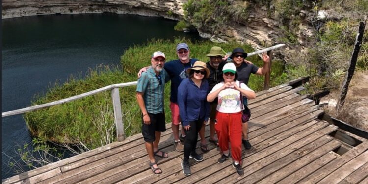 Impacta a visitantes “El Zacatón”, el cenote más profundo del planeta
