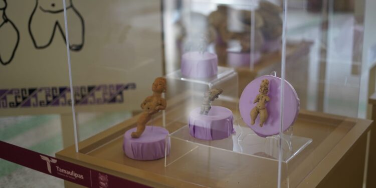 Muestran en Palacio de Gobierno exposición sobre mujeres indígenas en Tamaulipas