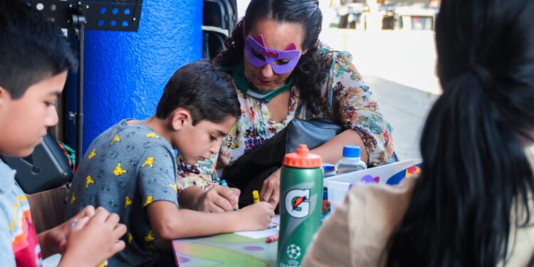 Disfrutan  niñas, niños y familias  de la Celebración de las Infancias 2025 del ITCA, con temática artística y cultural