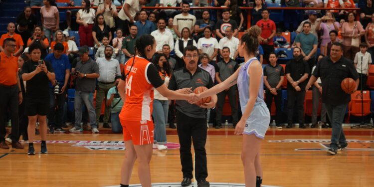 Rector de la UAT inaugura la  temporada 2025 de la LNBP Femenil