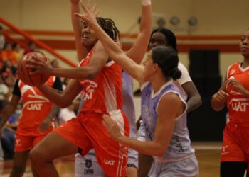 Rector de la UAT inaugura la  temporada 2025 de la LNBP Femenil