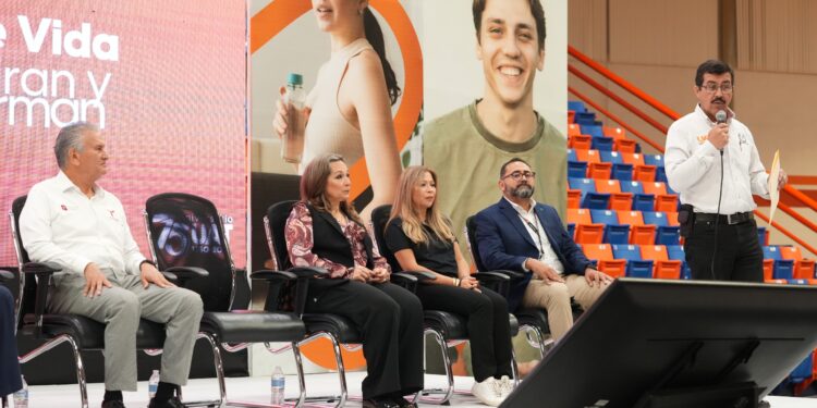 Inaugura rector de la UAT programa institucional de salud