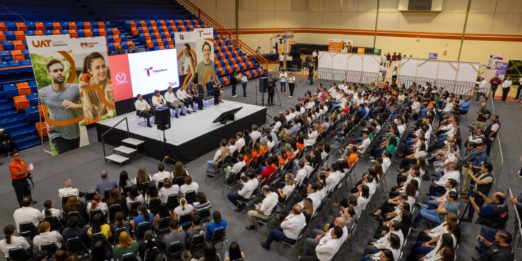 Inaugura rector de la UAT programa institucional de salud