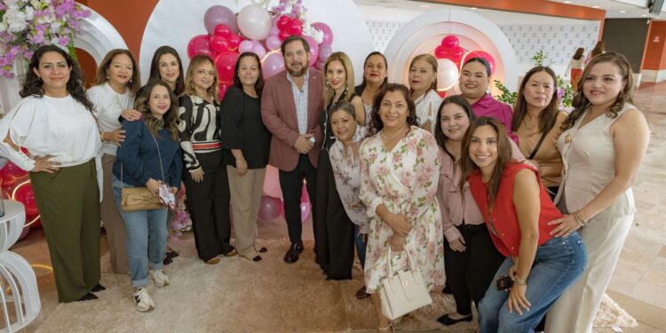 Celebra y reconoce SET a madres trabajadoras