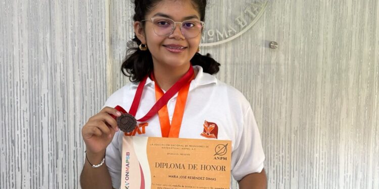 Destaca estudiante de la UAT en Olimpiada Nacional de Matemáticas
