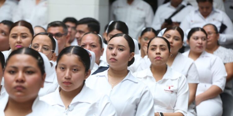 Impulsa Américo mejores condiciones laborales para personal de enfermería en Tamaulipas