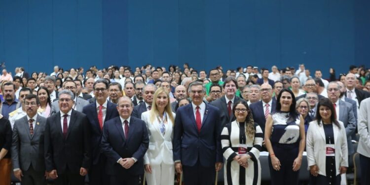 Inaugura Américo Congreso Internacional «Hacia un Sistema de Salud Integral y Humanista en Tamaulipas»