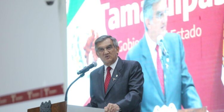 El magisterio es el eje y futuro del país: Américo