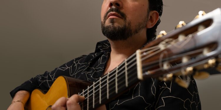 Invita ITCA a concierto del guitarrista español Antonio Rey
