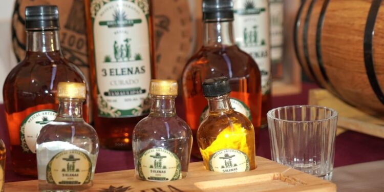 Promueve Tamaulipas sus denominaciones de origen del tequila y mezcal