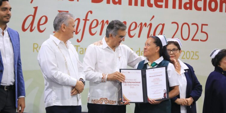 Celebra Américo Villarreal a cerca de 3 mil profesionales de la enfermería en Tamaulipas