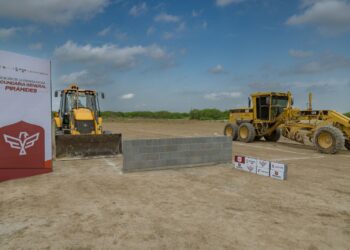 Colocan primera piedra de nueva secundaria general en Reynosa